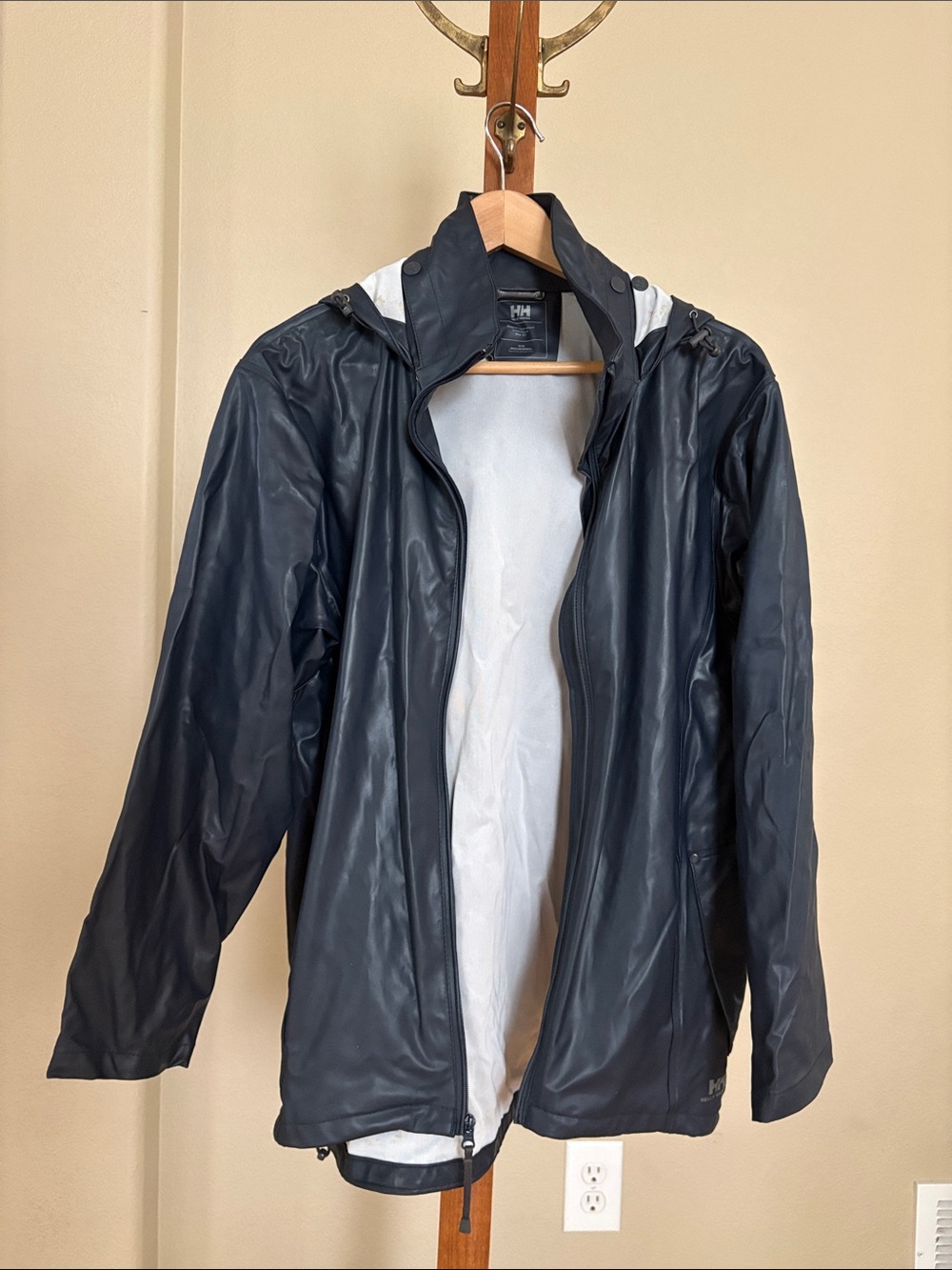 Helly Hansen Women’s Dark Navy Waterproof Hooded Rain Jacket